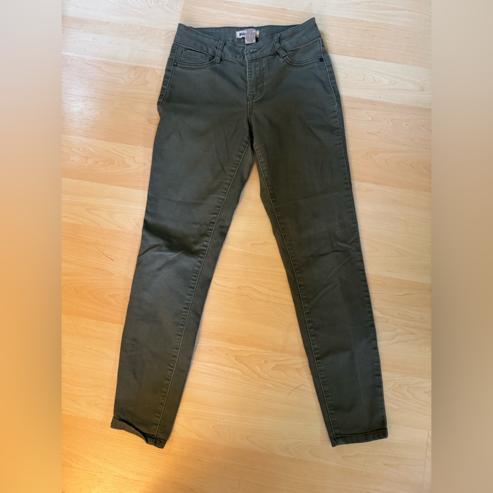 Blue Spice Olive Green Pants